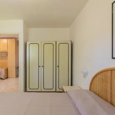 Lentisco By Elbasummer 坎普码港